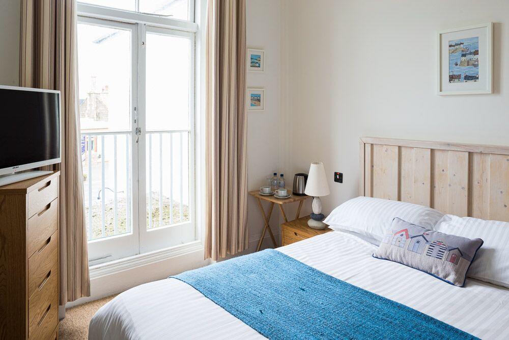 Hotel The 3*